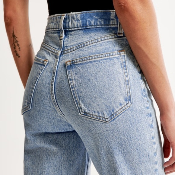 Abercrombie & Fitch the 90s straight ultra high rise Light Blue Jeans size 29 - Picture 2 of 9
